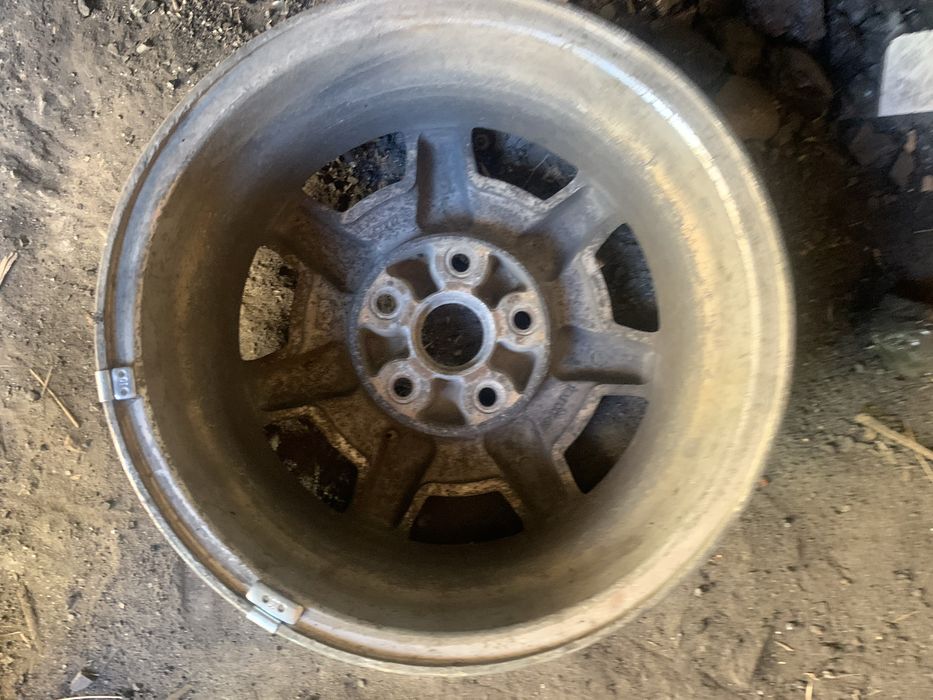 Диска на 15 ауди 100с4