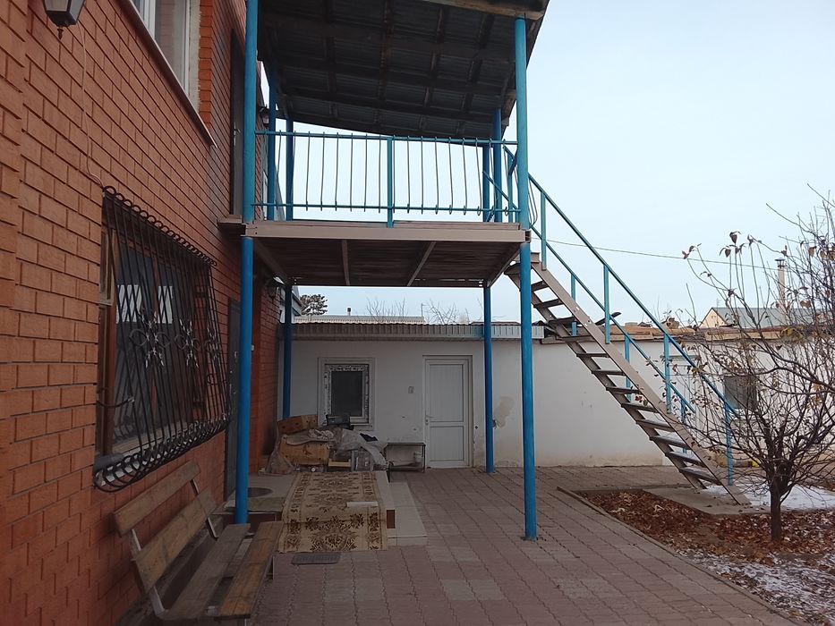 Продам коттедж двух этажный