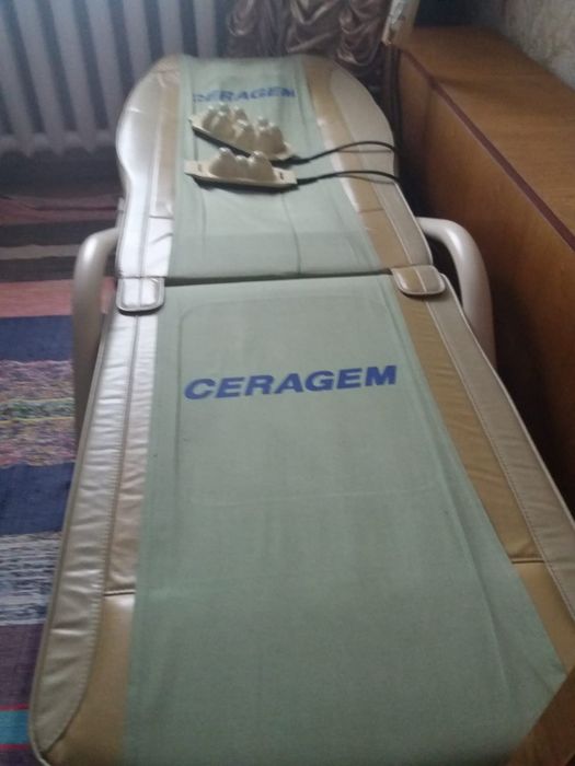 Массажная кушетка