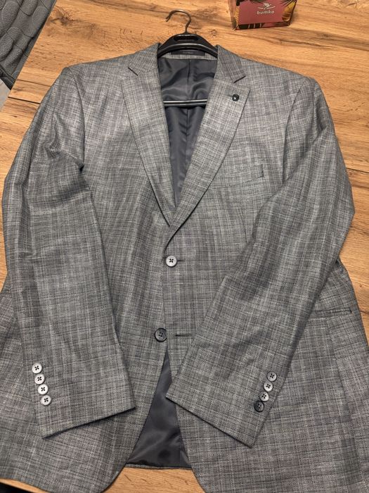 Продается мужской джемпер и пиджак