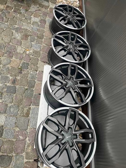 ДЖАНТИ ЗА BMW-19 с гуми