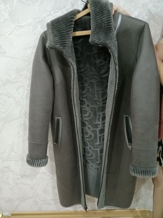 Продам двухстороннюю шубу