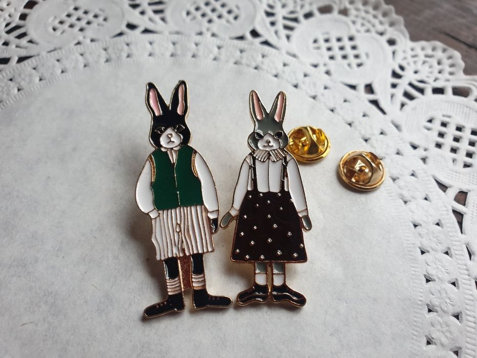Комлект зайчета сладки метални  Значки Пинчета