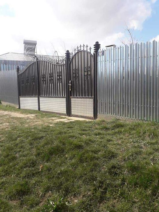 Garduri din sipca metalica, plasa, tabla, BCA, panou tip jaluzele