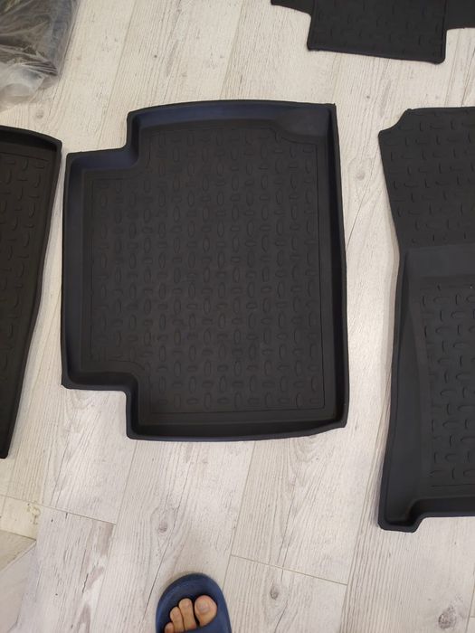 Продам полики за 30000 торг