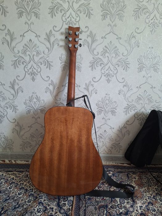 Gitara Yamaha f600