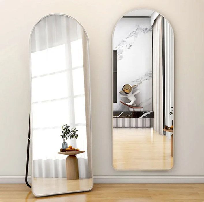 Зеркало овальное напольное, так же можно повесить на стену