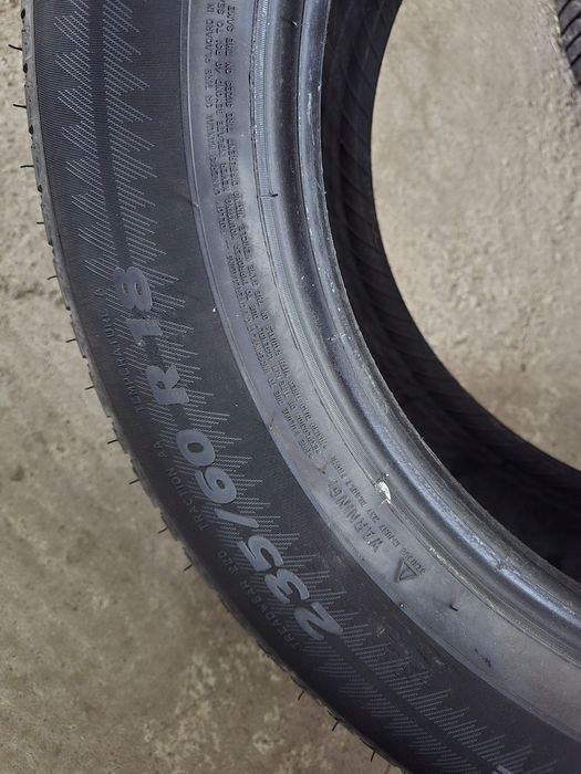 4 Броя 235/60/18 Michelin 2x7,2mm 2x6,9mm