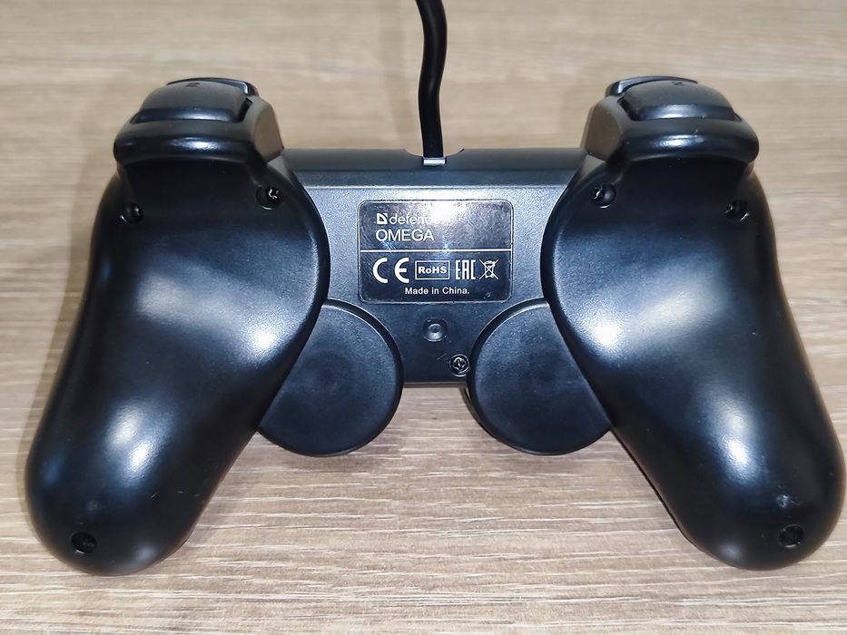 Джойстик Defender Omega