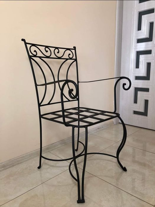 Столове от ковано желязо.