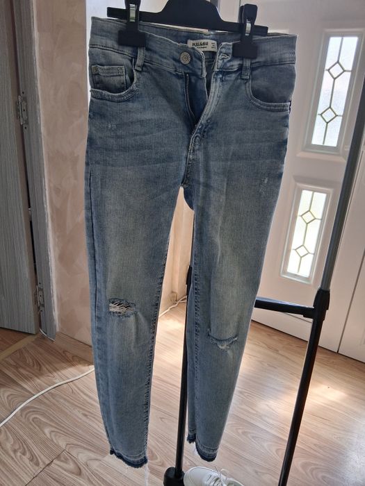 Blugi dama pull and bear