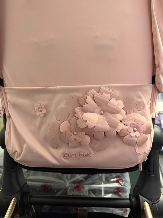 Cybex limited edition Mios розова и бебешки кош