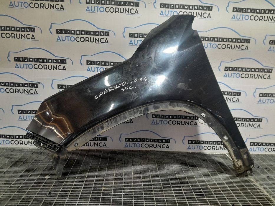 Aripa Stanga Fata Kia Sorento II 2009 - 2012 4 Usi NEGRU (1094) Garantie
