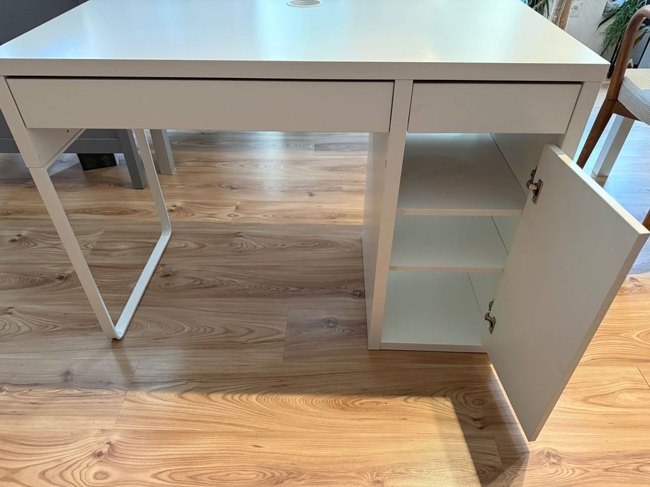 Детско бюро Micke (+ стол и маса по желание)