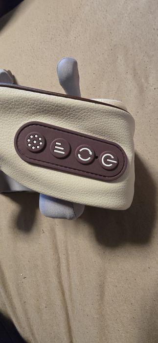 Aparat masaj cervical