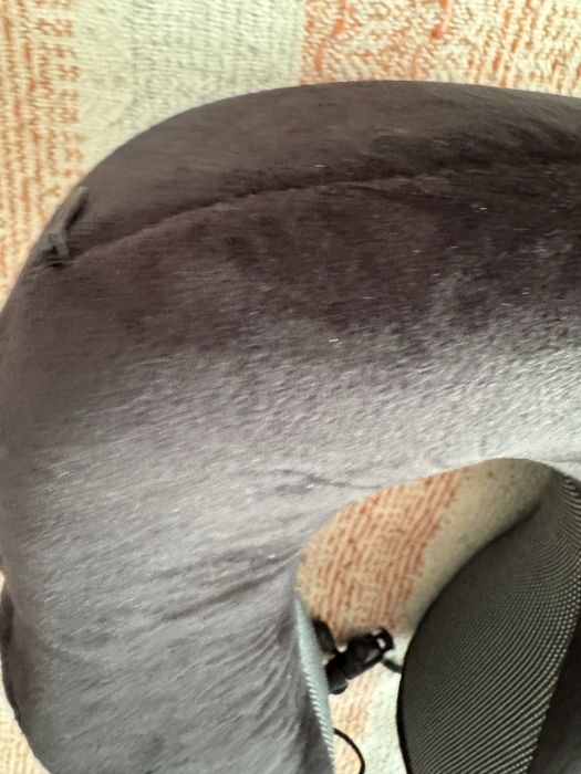 Продам подушку для шеи