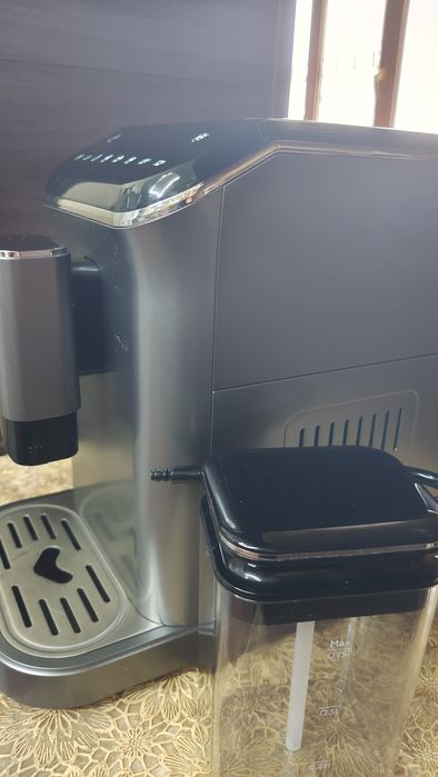 Кофемашина автоматическая BQ CM6000.