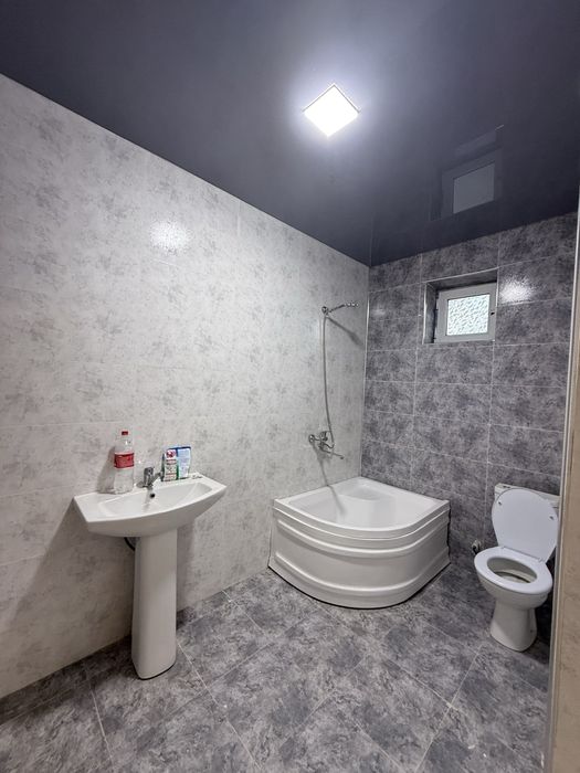 Uragnch shahrinda 200kvadrat hovli joy sotiladi