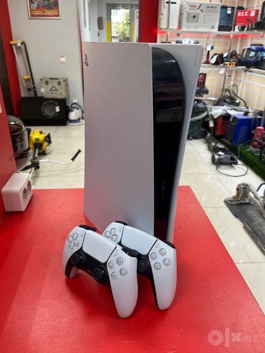 PlayStation 5 комплект полный свой!