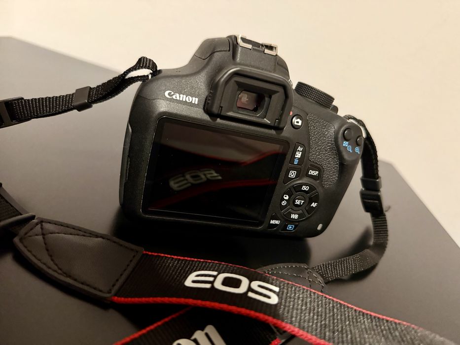 Canon 1200D cu 2 obiective