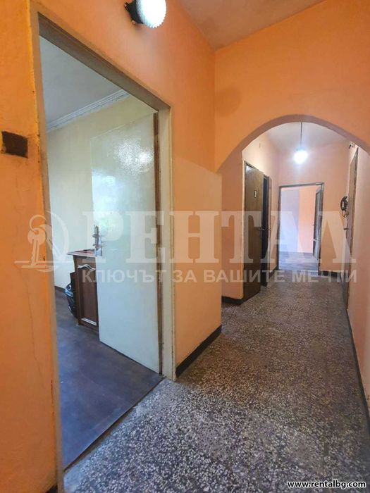 Продава се Двустаен апартамент в Пловдив, Център - 74 кв.м за 1796 €/кв.м - Снимка #10