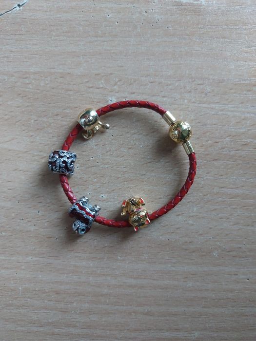 Pandora Gold талисмани