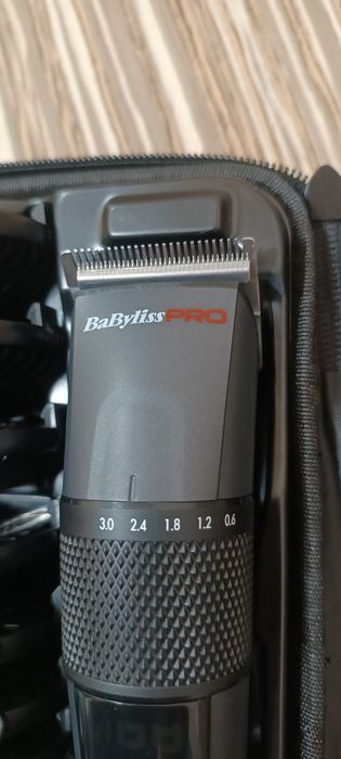 Профессиональная машинка для стрижки Babyliss Pro
