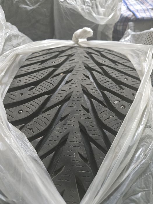 Зимние шины с шипами 255/50/19