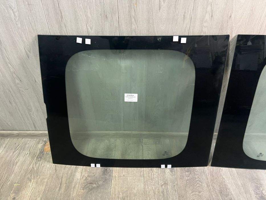 Задние стёкла Хюндай Н350 Solati