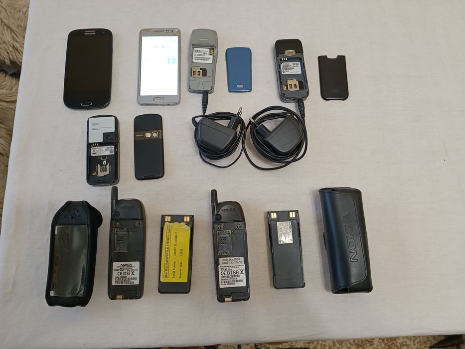 Телефони Nokia  и Samsung