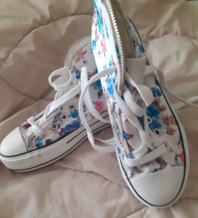 Televizor Philips Full HD 81cm