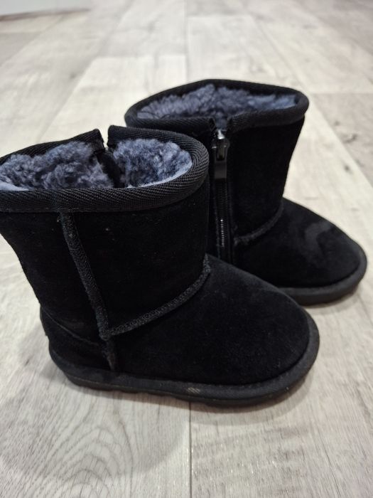 Продам детскую обувь