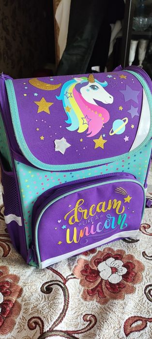 Рюкзак школьный (ранец)