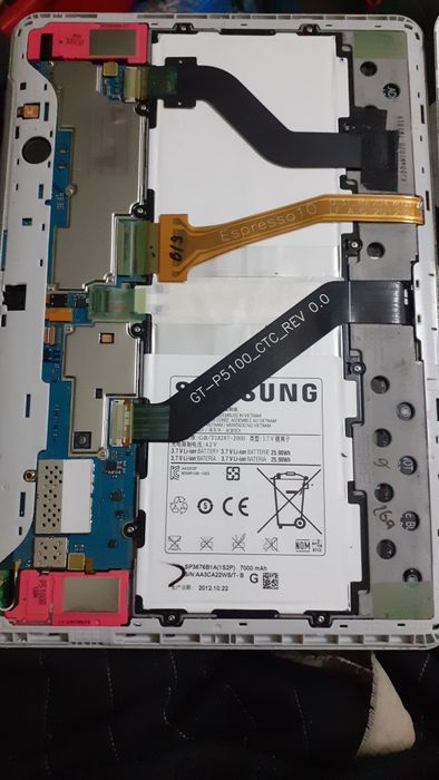 Tableta defecta pentru piese