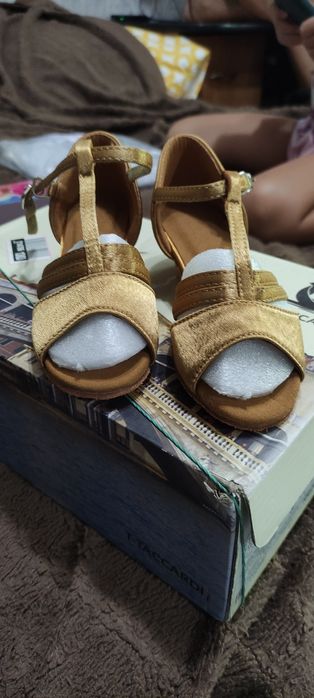 Новые туфли для бальных танцев