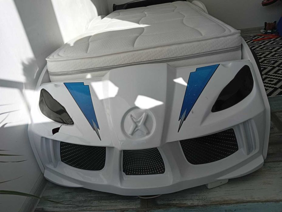 Детско легло кола със звук и светлини