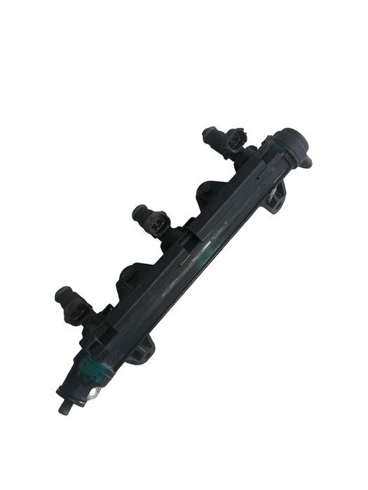 Rampa + Injectoare Volkswagen Polo 9N_ 2001 - 2012 1.2I 03E133320A