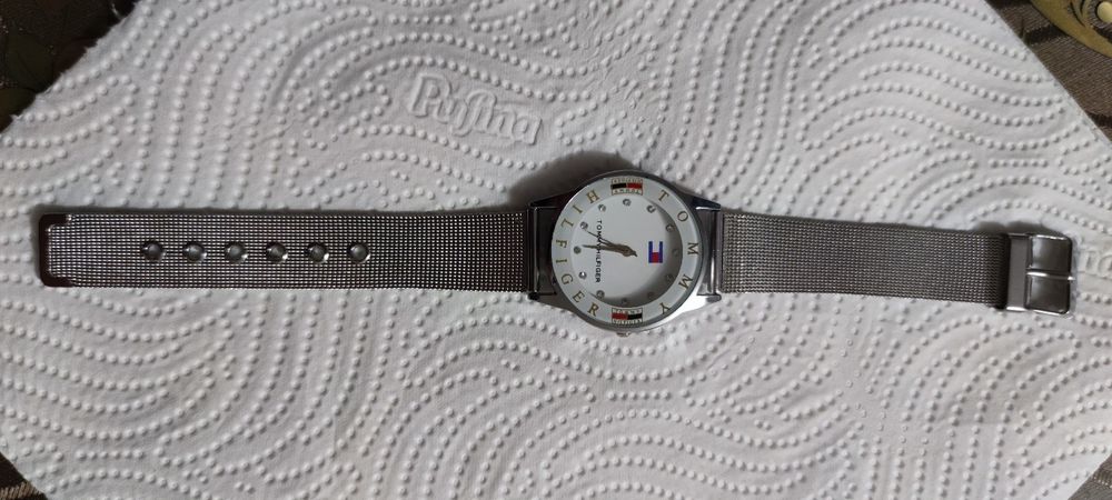Ceas de mana Tommy Hilfiger