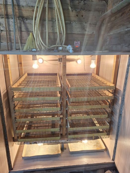 Продам инкубатор