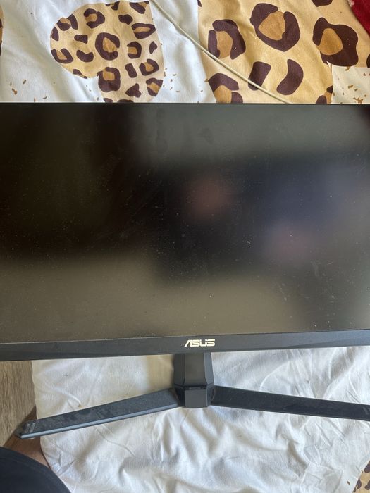 Vand monitor asus tuf gaming 165 hz