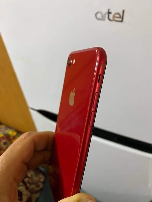 Iphone 8 sotiladi