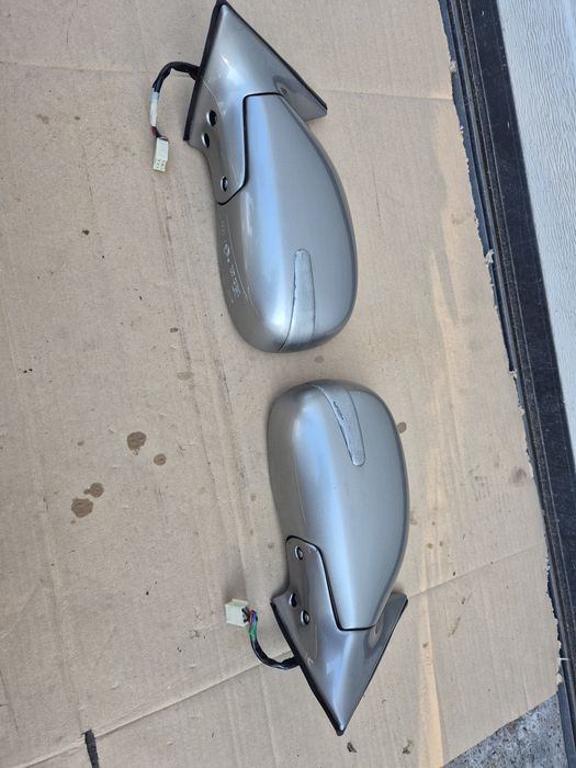 Oglinzi Toyota Rav4 1. 1998-2000 Preț bucata.