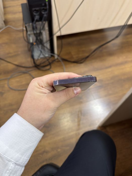 iPhone 14 Pro 1tb duall LL/A ekran dogi bor