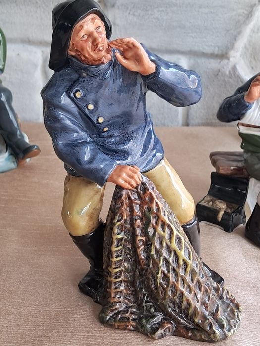 Royal Doulton фигури фин костен порцелан