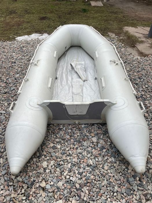 Лодка надувная 2 местная