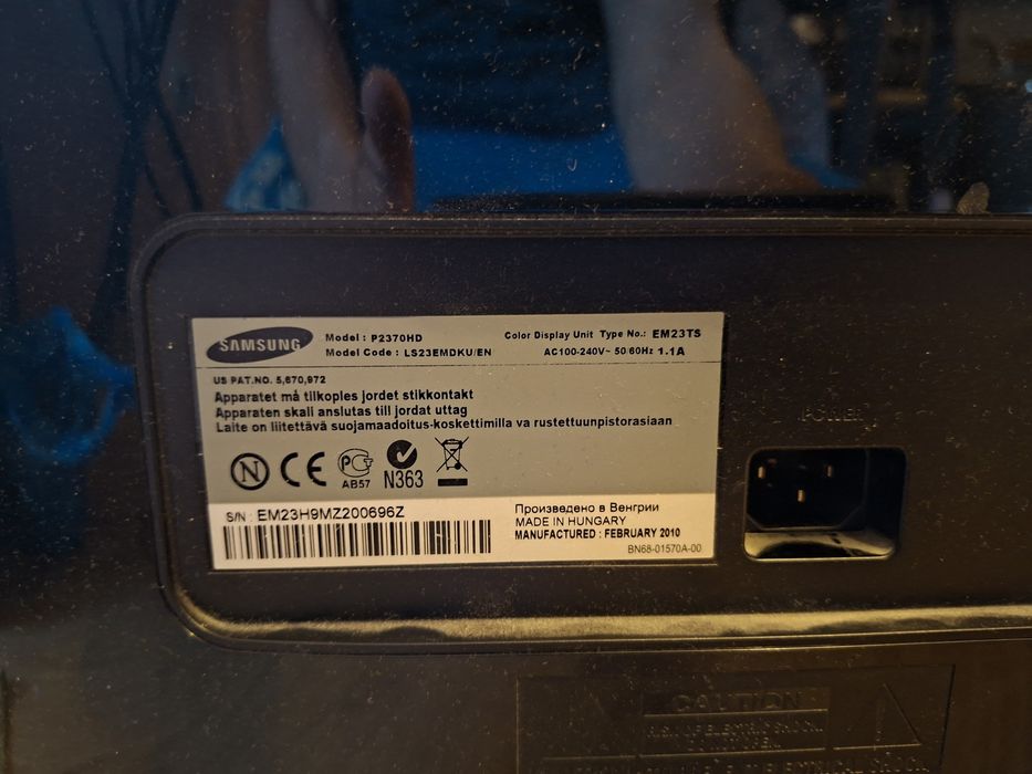Монитор  , Тв  Samsung p2370