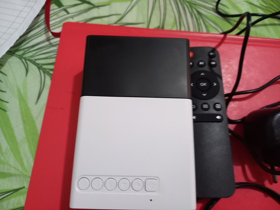 Mini videoproiector portabil protecție Led