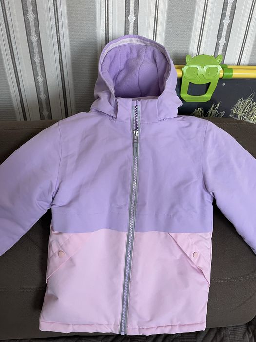 Продам весеннию куртку