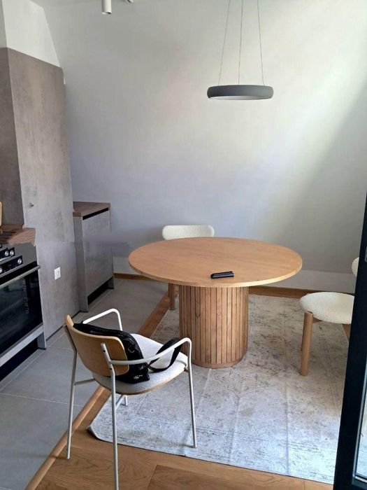 Тристаен апартамент в центъра на София.