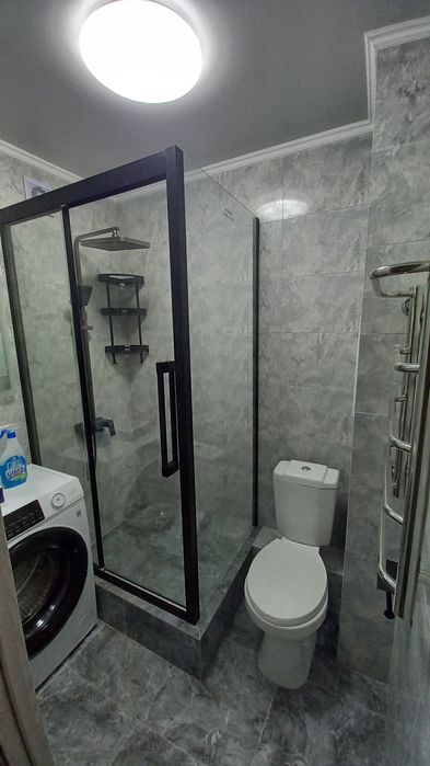 Кафельщик, сантехник, электрика.